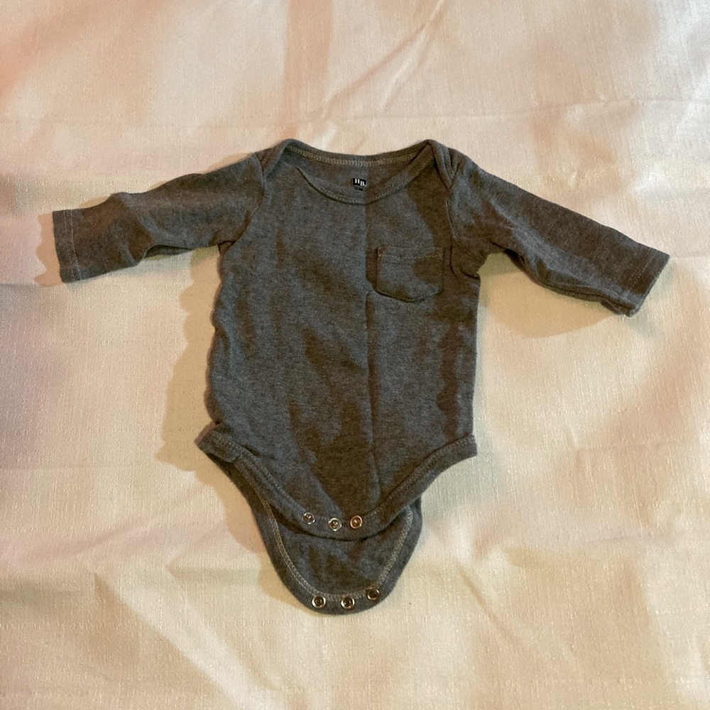 HB Gray Jumpsuit Baby Unisex One Piece Size 0-3mo